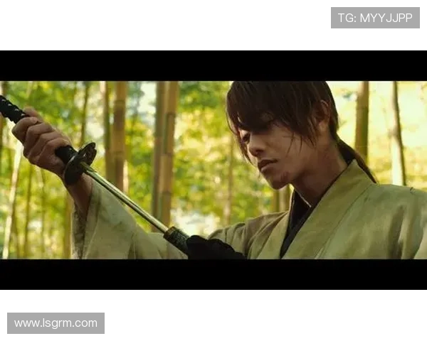 逆刃刀下的爱恨情仇:浪客剑心角色关系全解析,第3对最让人心疼! 逆刃刀下的爱恨情仇:浪客剑心角色关系全解析,第3对最让人心疼!