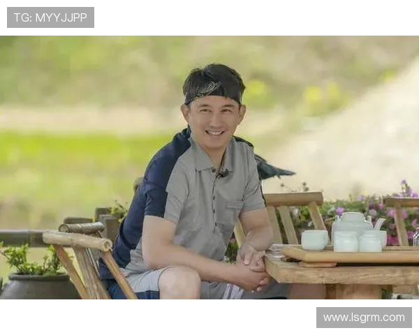 从“黄小厨”到“国民爸爸”:黄磊的育儿智慧与温情时光 从“黄小厨”到“国民爸爸”:黄磊的育儿智慧与温情时光